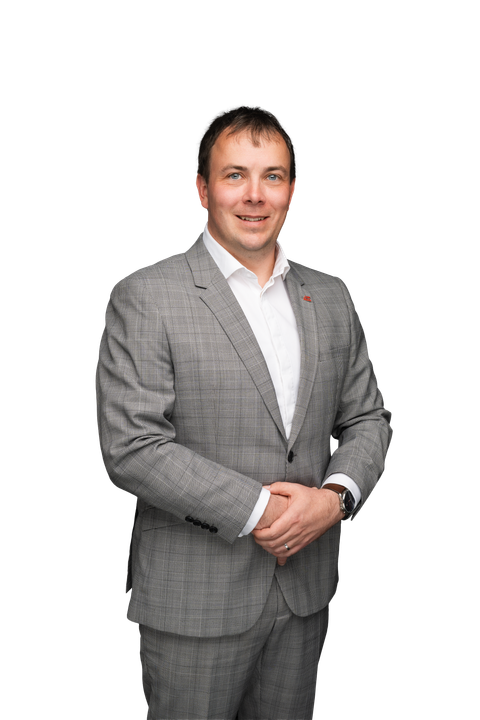 Lukáš 
                                                    Holič